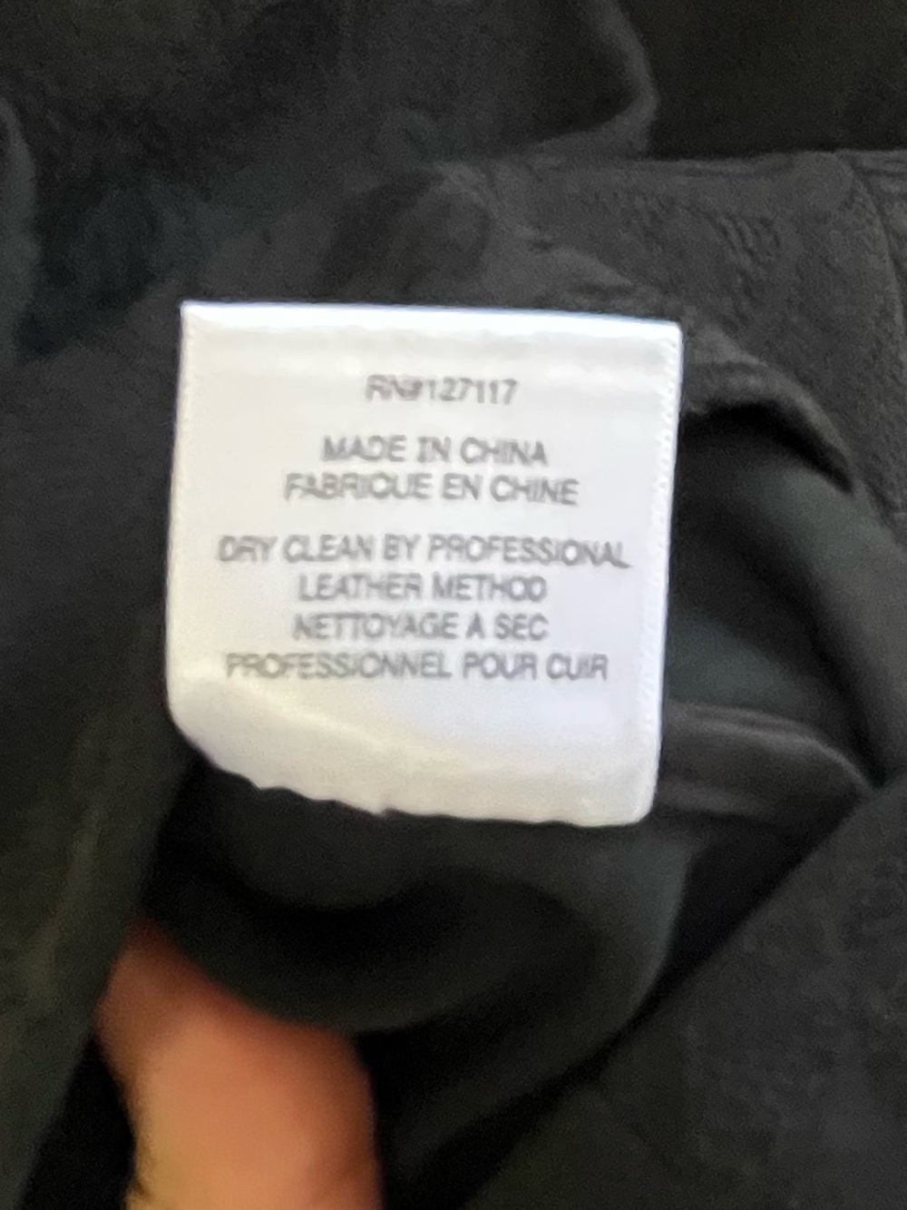 Badgley Mischka Black Faux Leather Pleated Paneled Mixed
Media Top SZ M - Picture 5 of 11